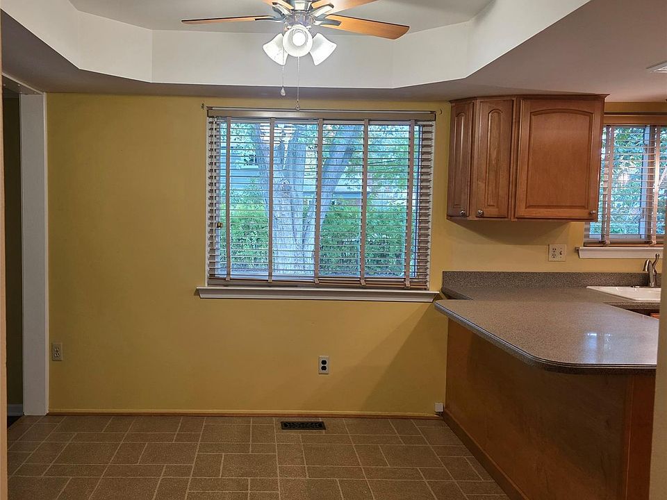 14434 Royal Dr, photo 6