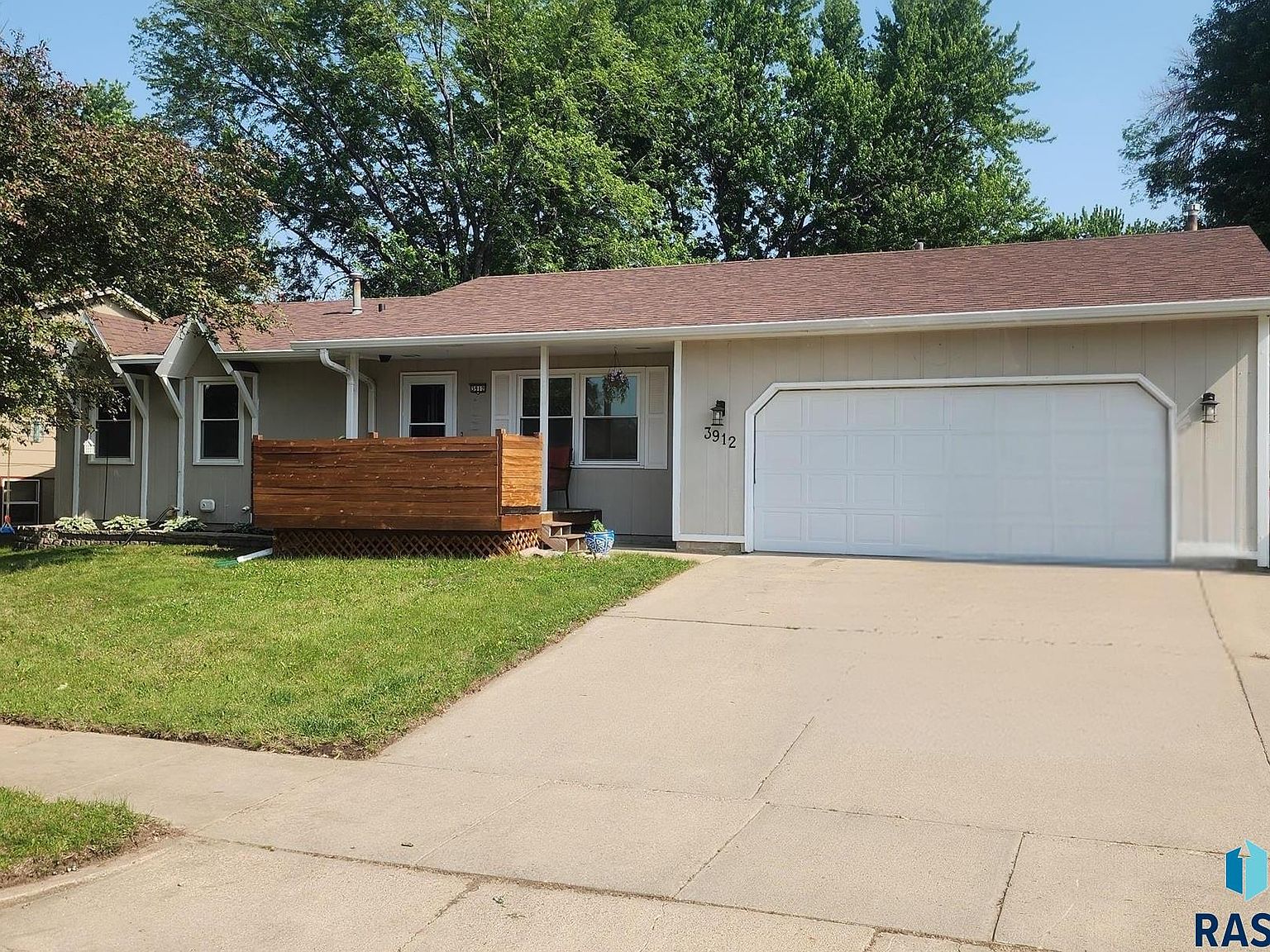 3912 E Ronning Dr, Sioux Falls, SD 57103 | Zillow