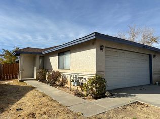 16086 Green Hill Dr #B, Victorville, CA 92394