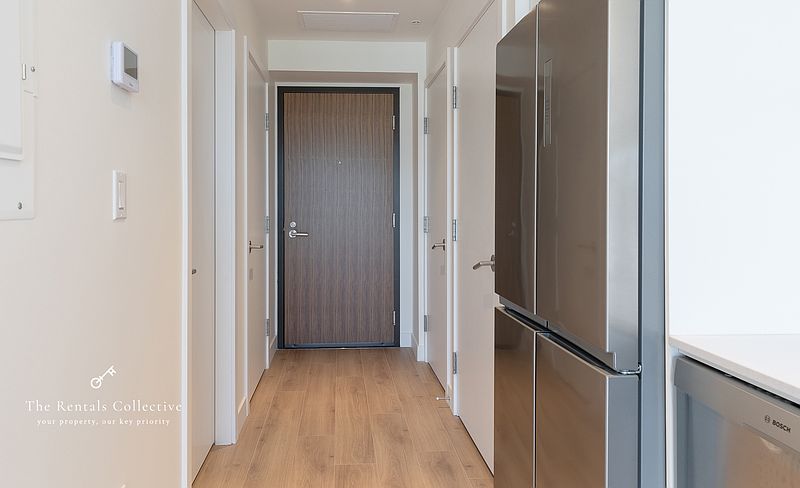 North Vancouver Apartment for rent - 0 Bedrooms — photo 2
