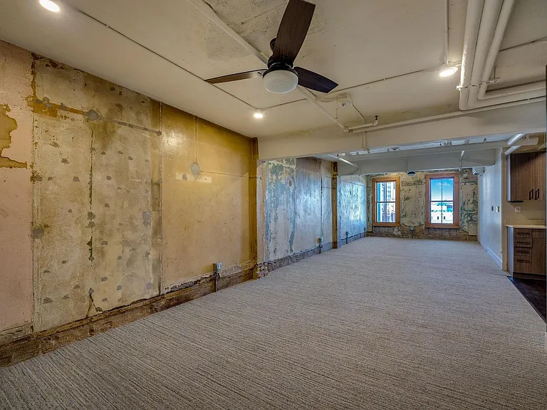 219 N Alamo St — Photo 16