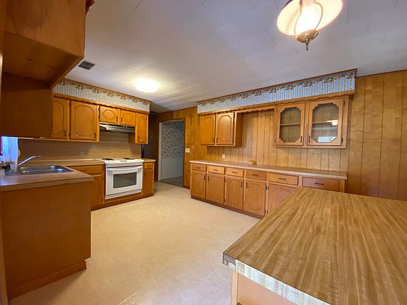 4th image of 114 Ashley Road 822