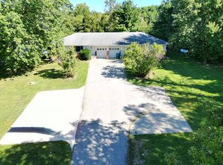 11787 Hamburg Rd, Whitmore Lake, MI 48189