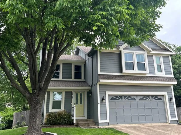 7418 W 152nd St, Overland Park, KS 66223