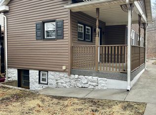 356 Greenwood Rd, Altoona, PA 16602