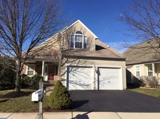 19 Dusseldorf Dr, Royersford, PA 19468