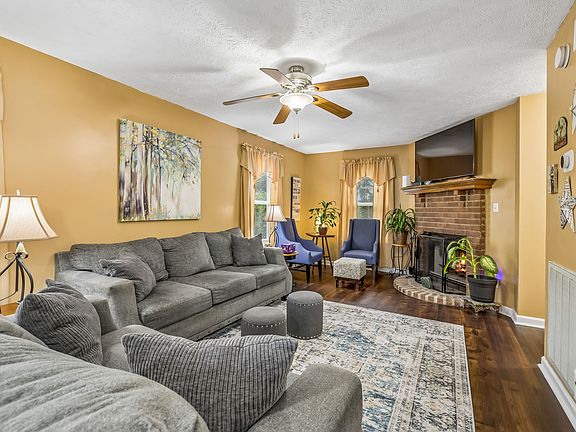 4th image of 1613 Rice Hill Ct