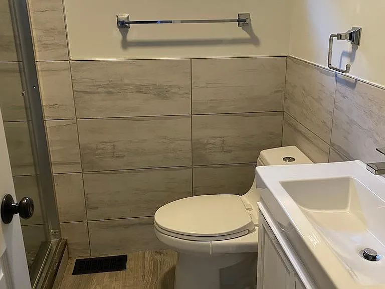 1736 N Laramie Ave — Photo 5