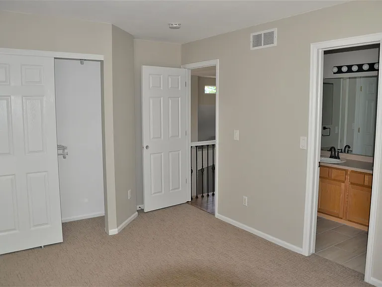 2466 W Sunset Dr — Photo 27
