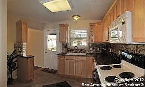 3rd image of 223 Eastley Dr