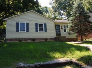 1215 Spring Hill Rd, Staunton, VA 24401