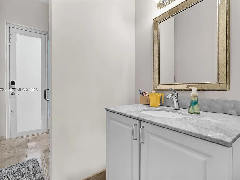 3545 Forest View Cir — Photo 26