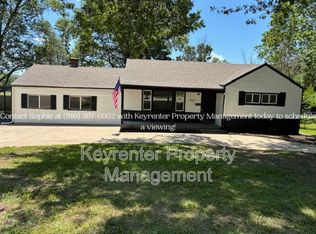 7511 High Grove Rd, Grandview, MO 64030