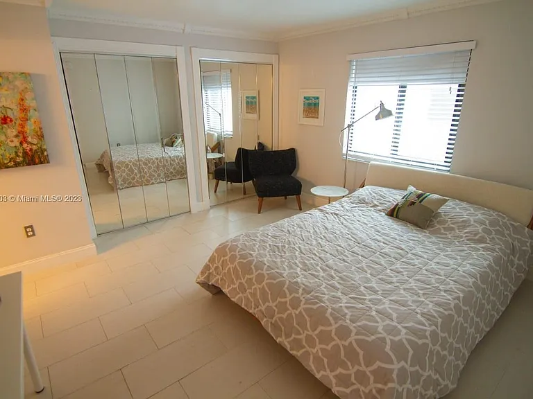 753 Michigan Ave #2C — Photo 11