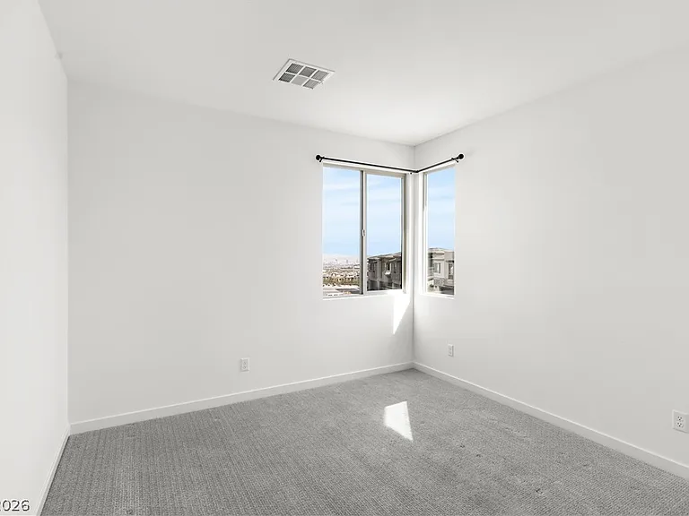 633 Infinity Ridge St — Photo 18