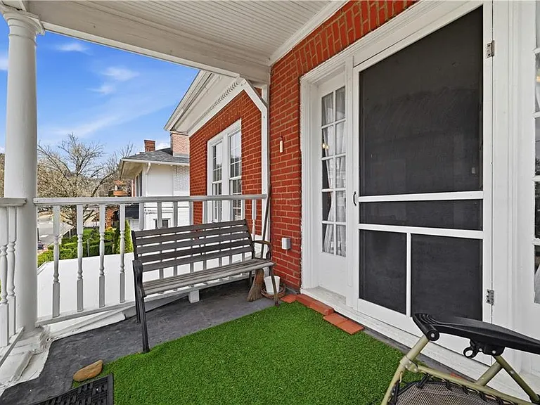 Private porch
