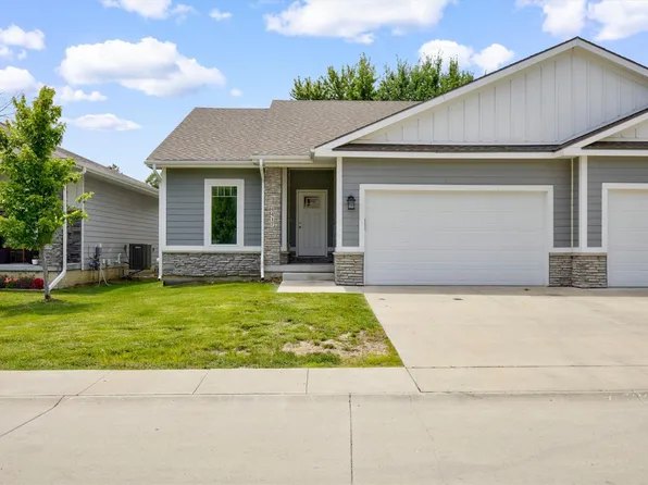 4417 Lower Beaver Rd, Des Moines, IA 50310