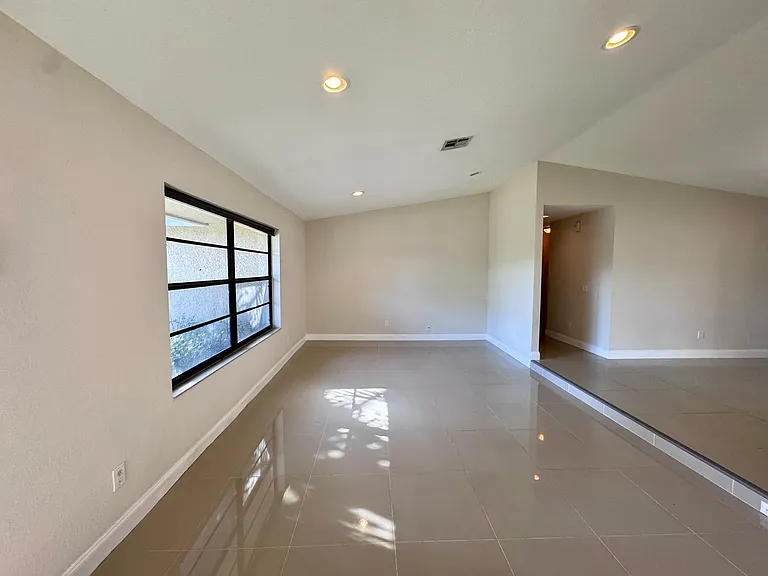 13471 Jonquil Pl — Photo 10
