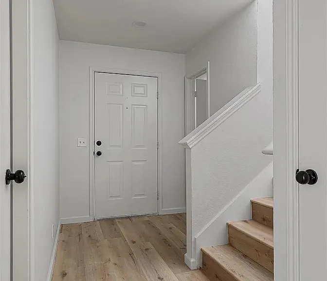 17129 Hamilton Point Cir — Photo 9