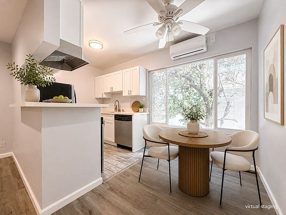 4th image of 1613 Barry Ave #4