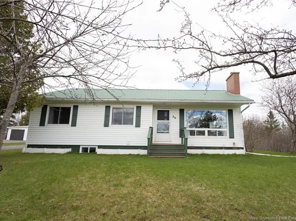 86 Ridgewell St, Plaster Rock, NB E7G 2N2
