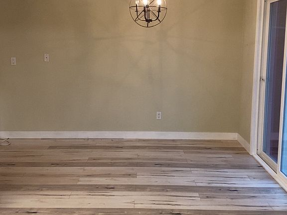 3rd image of 5720 Shadow Creek Dr APT 1