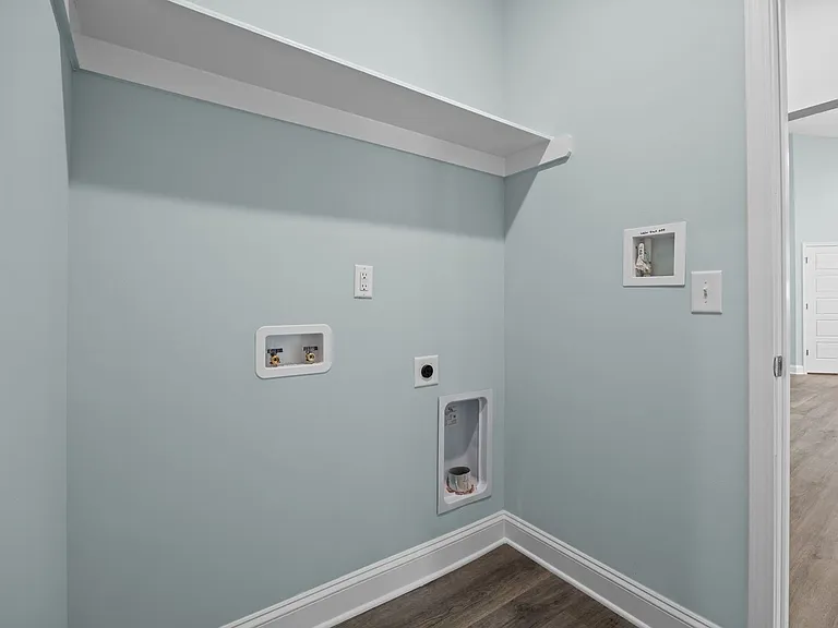 55 Leisure Ln — Photo 24