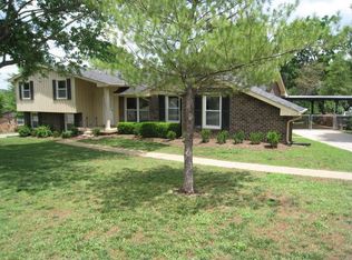 3853 Lake Aire Dr, Nashville, TN 37217