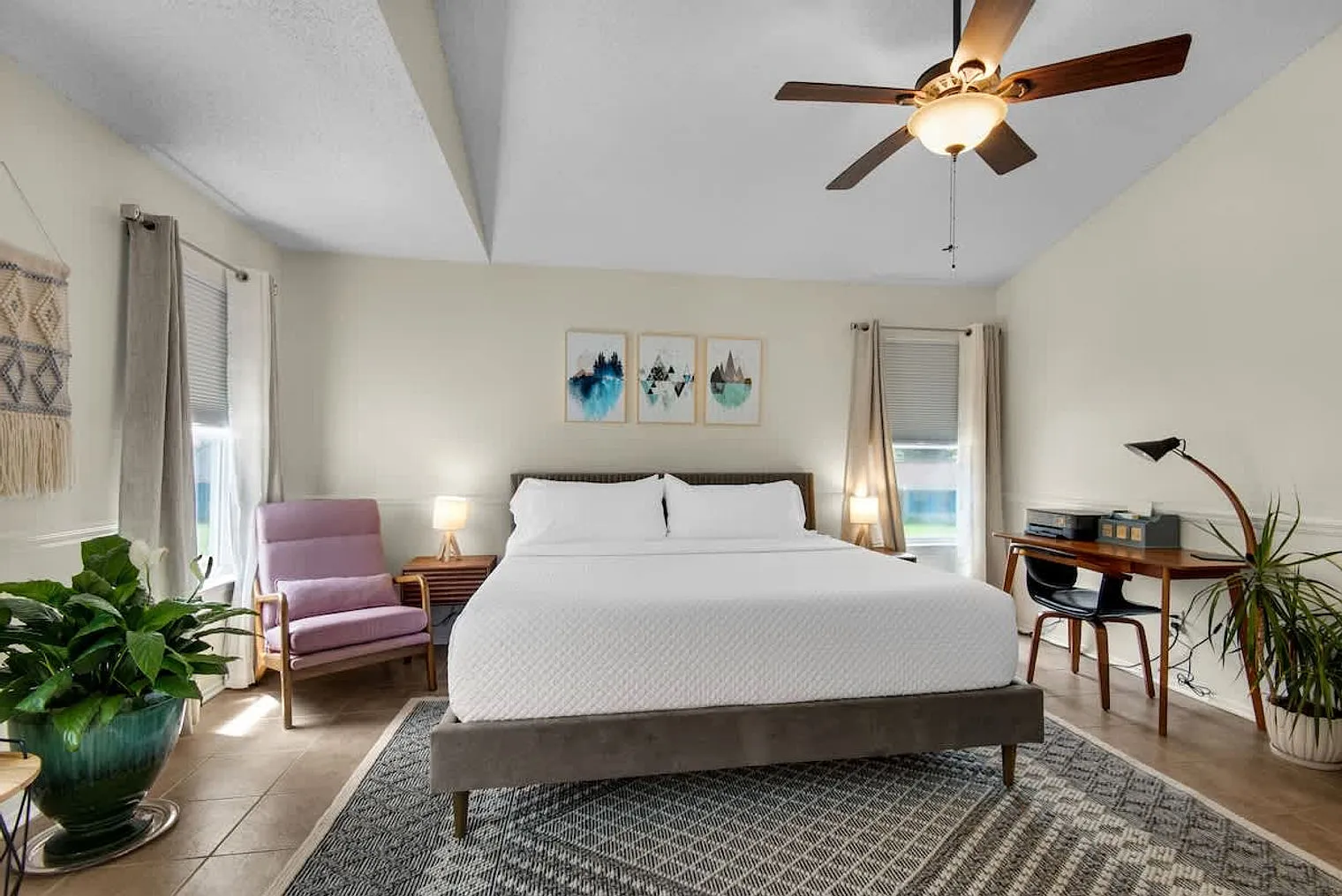 3 bed, 2.0 bath, $4,338 — Photo 4