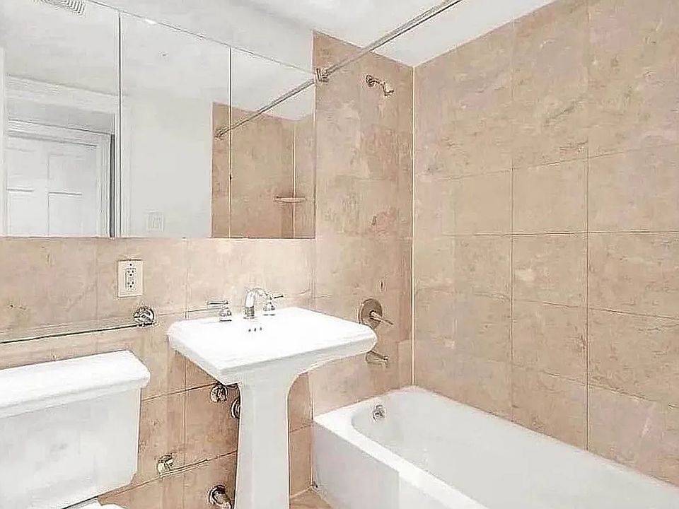 2nd image of 234 Mott St APT 11