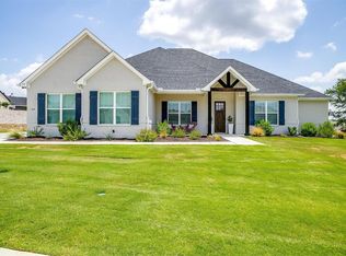100 Mossy Oak Trl, Weatherford, TX 76087