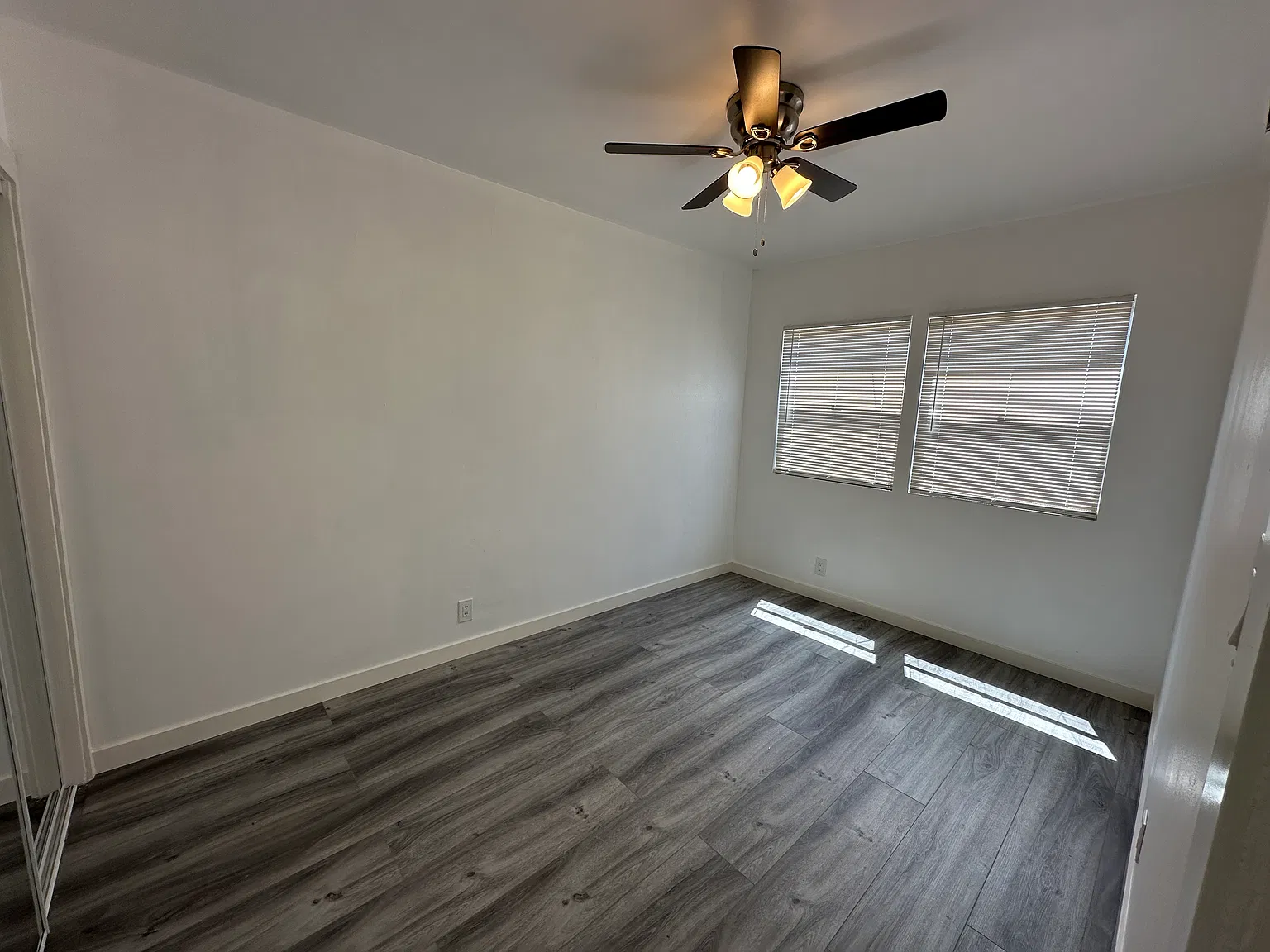 2 bed, 900 sqft, $2,150 — Photo 4