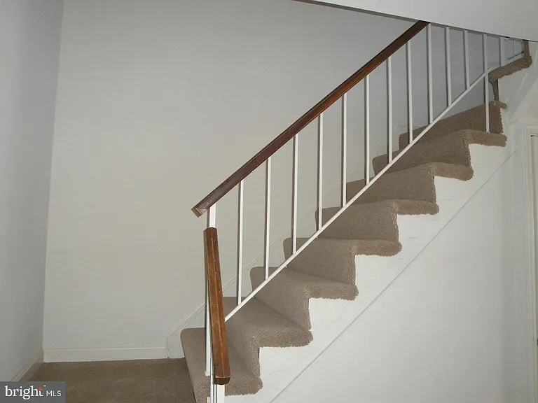 8029 Edinburgh Dr — Photo 9