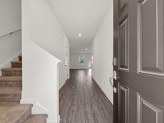 4th image of 259 Rivulet Dr