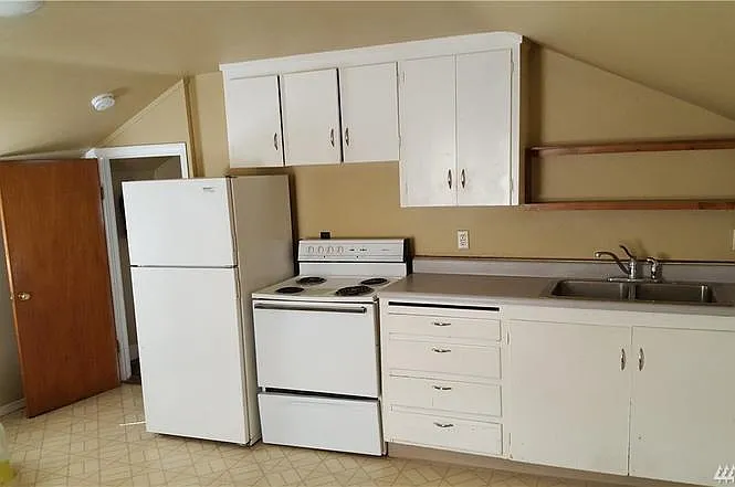 40505 basin northwest street — Photo 4