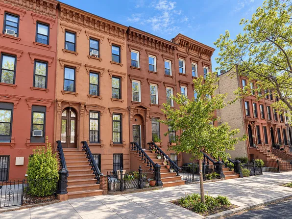 148 Monroe Street image 1 of 39
