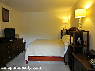 Sold by Anna Pinto Realty