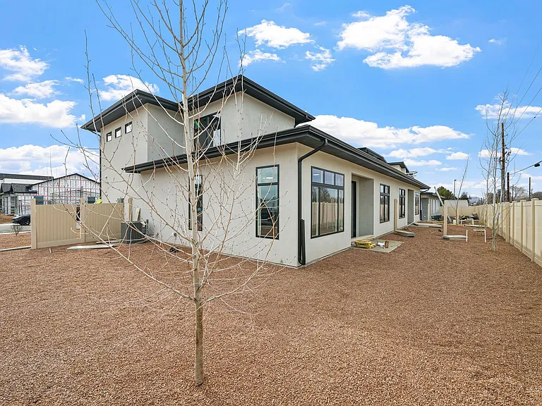 1109 Mee Canyon Cir — Photo 33