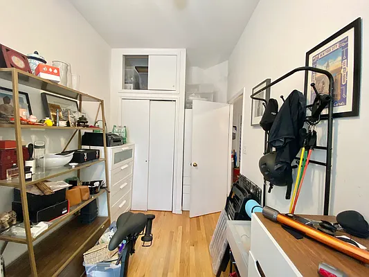 Rented by NY Living Solutions | media 28