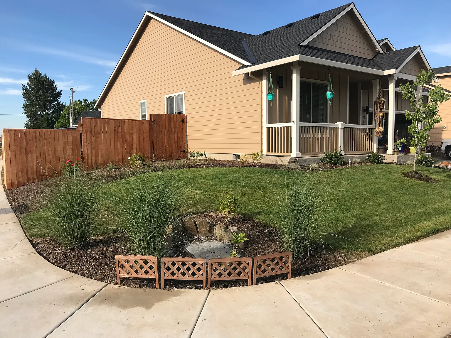 3101 Duane Ave SE photo 1