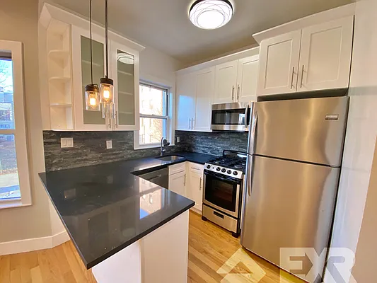 Rented by EXR | media 6