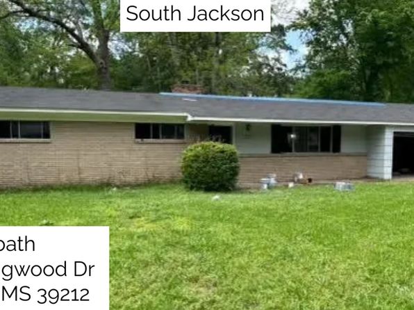 3133 Longwood Dr