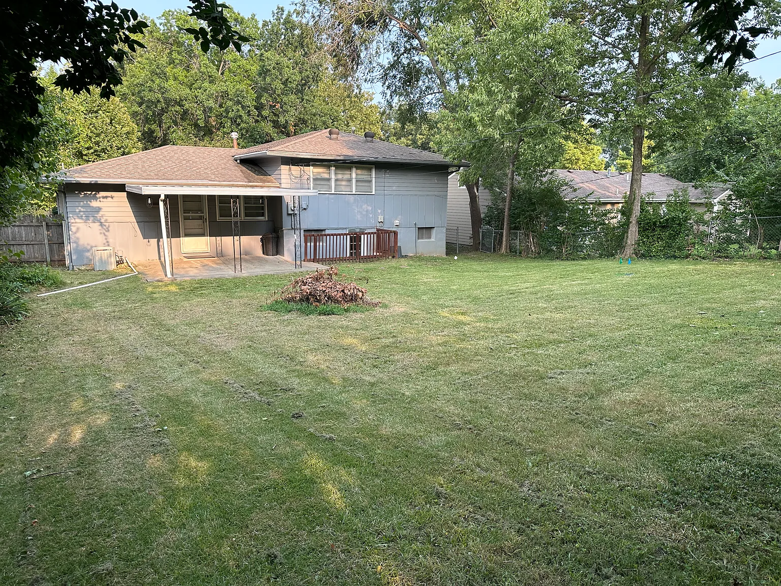 4 bed, 1692 sqft, $2,715 — Photo 3