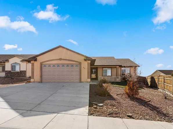 24 Arrowsmith Dr, Pueblo, CO 81008