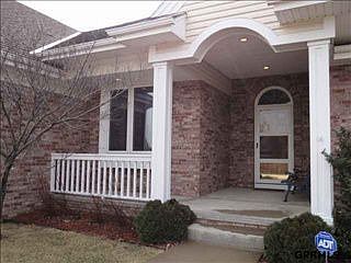 3rd image of 16511 Crestfield Dr