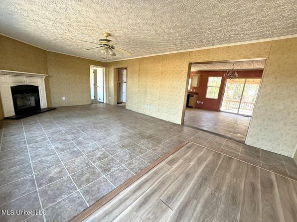 19378 N Shaw Rd, Saucier, MS 39574