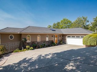1032 NW Starlite Pl, Grants Pass, OR