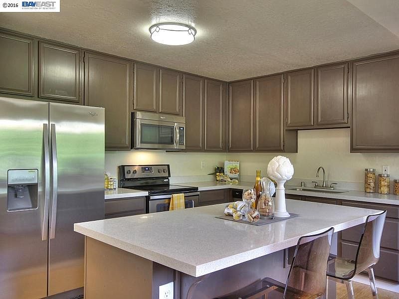 1st image of 50 Parkview Ter