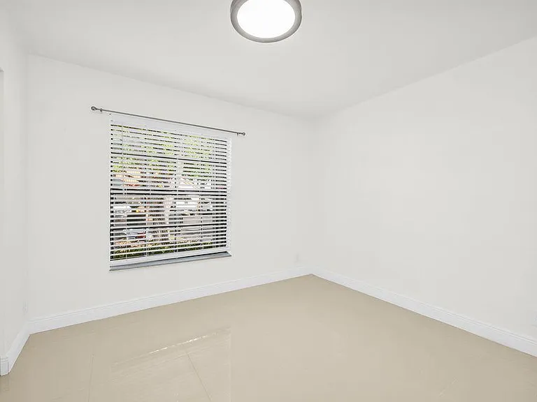 65 Centennial Ct — Photo 14