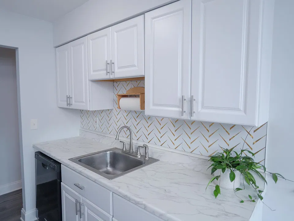36D Manchester Ct